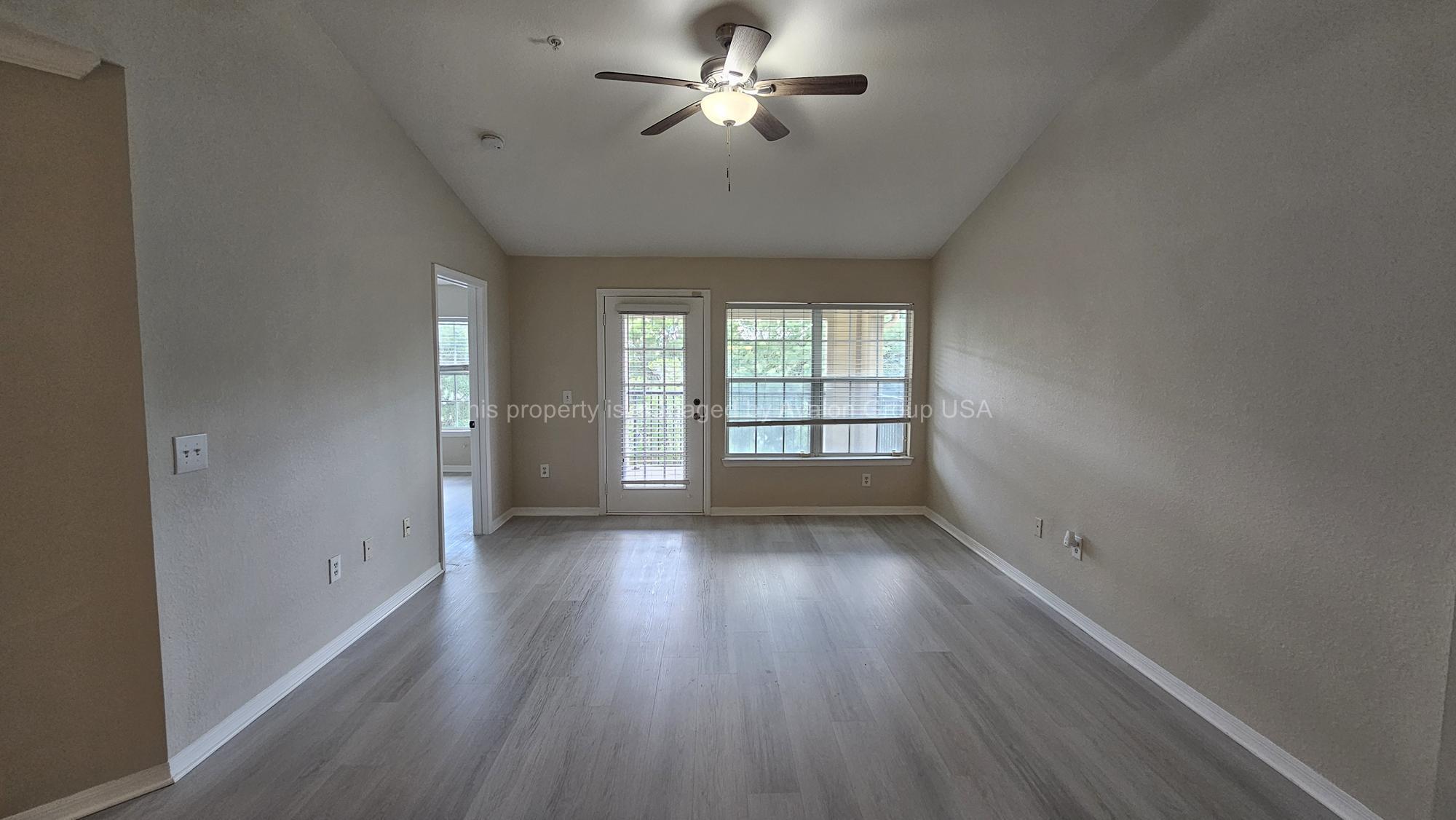 Building Photo - 7800 Point Meadows Dr