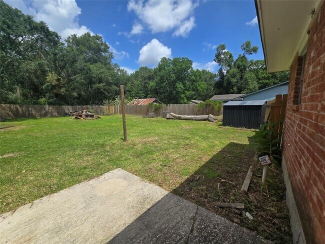 Building Photo - 505 Mable St