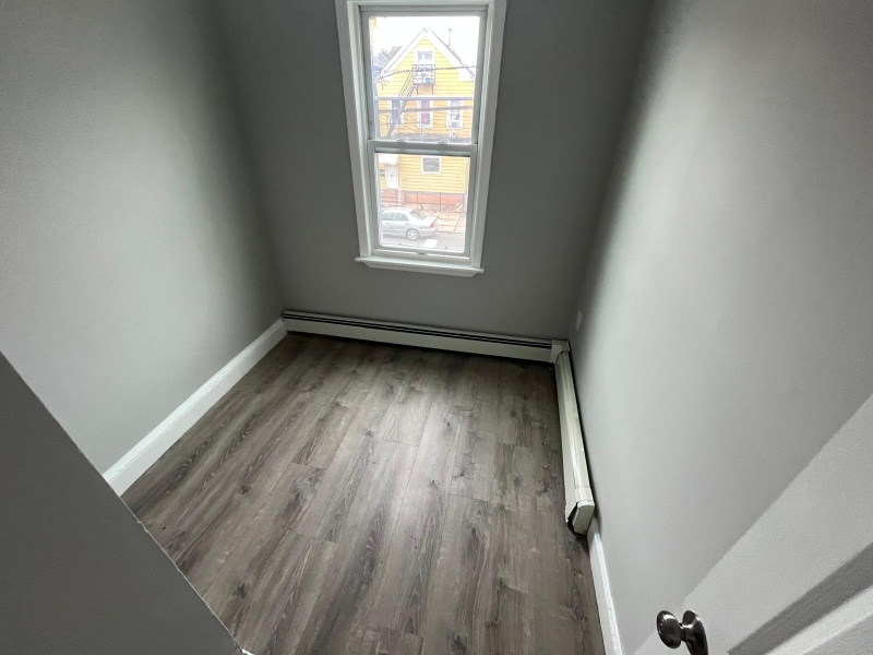 Building Photo - 129 S Park St