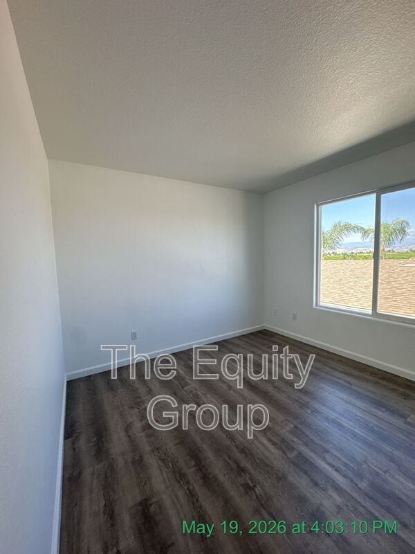 Building Photo - 2020 Golden Way