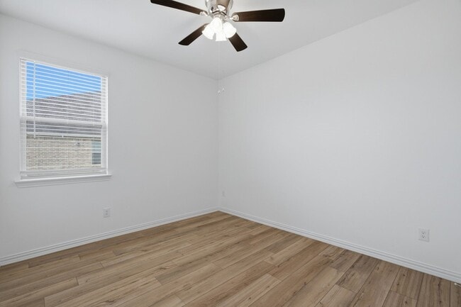 Building Photo - 1312 Pistachio Dr