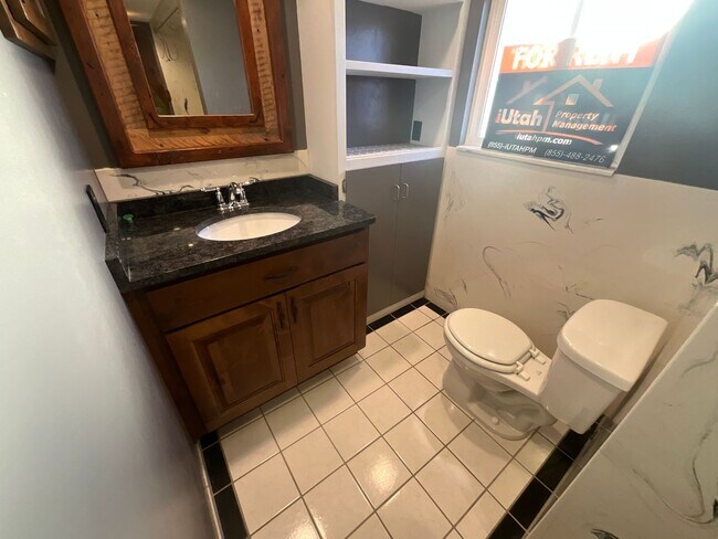 Building Photo - 5859 S 3500 W