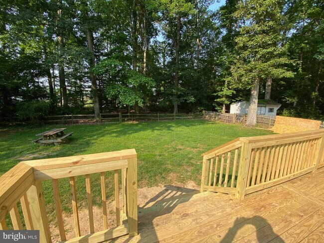 Building Photo - 45395 Woodlawn Dr