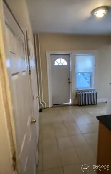 Building Photo - 381 Dorchester St