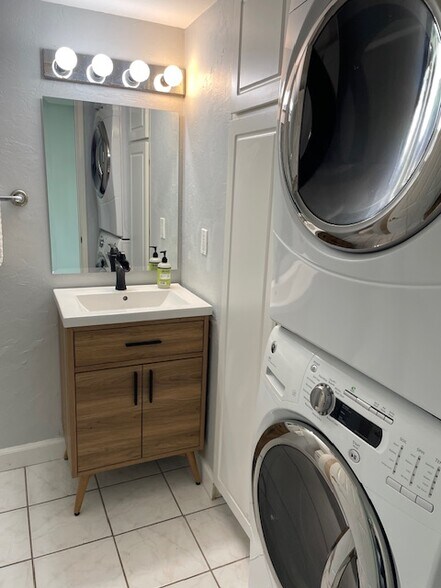 Guest bath new - 450 W 7th St