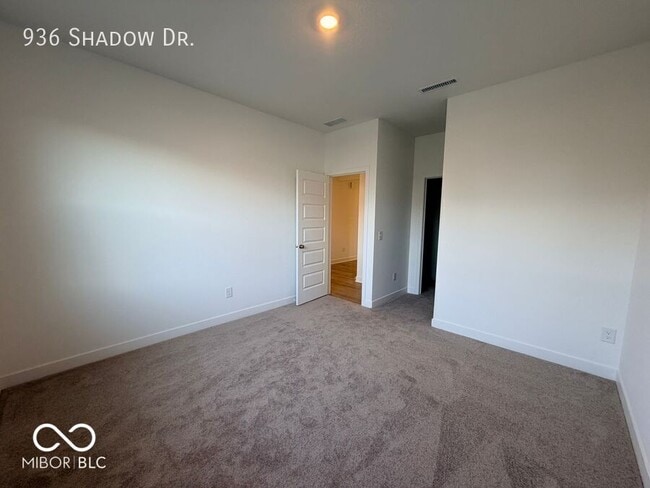 Building Photo - 936 Shadow Dr