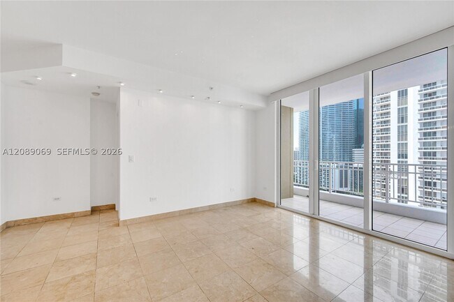 Building Photo - 801 Brickell Key Blvd