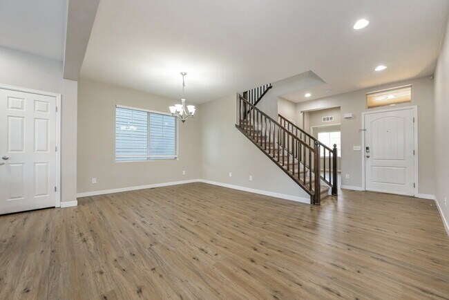 Building Photo - 14937 Melco Ave