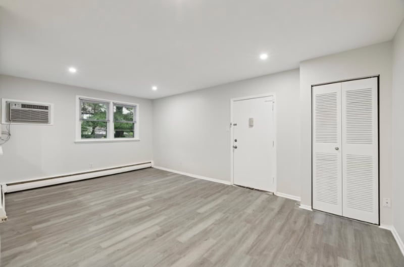 Building Photo - 1314 Wharton Dr