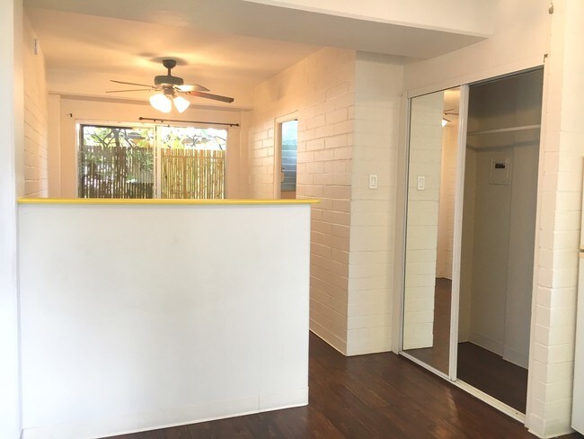 Building Photo - 264 Kaiulani Ave-Unit 14