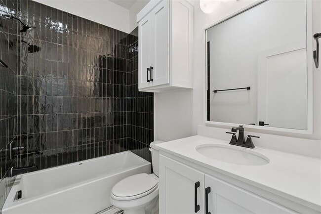 Building Photo - 18821 Selah Wy