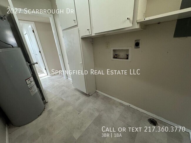 Building Photo - 2027 Scarbrough Rd