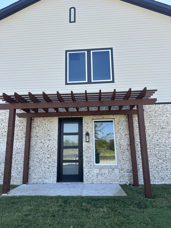 Building Photo - 8926 Lowell St