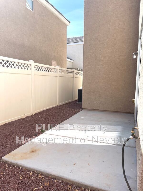 Building Photo - 7556 Alexander Hill St