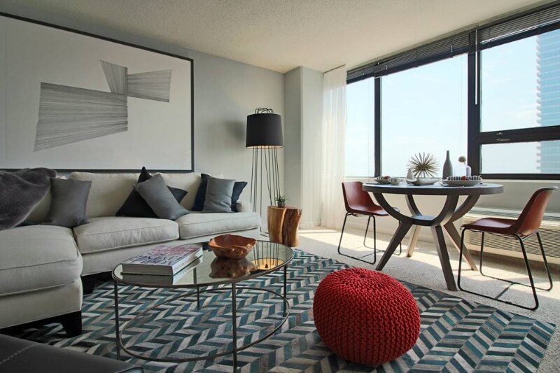 Building Photo - 1228 S Michigan Ave