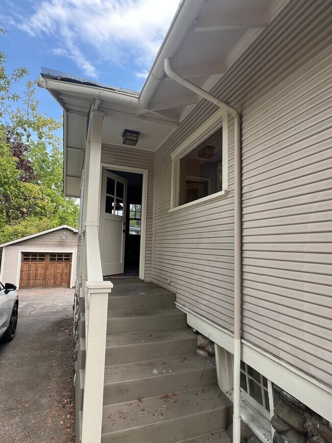Building Photo - Coming Soon!  Craftsman home near Downtown...