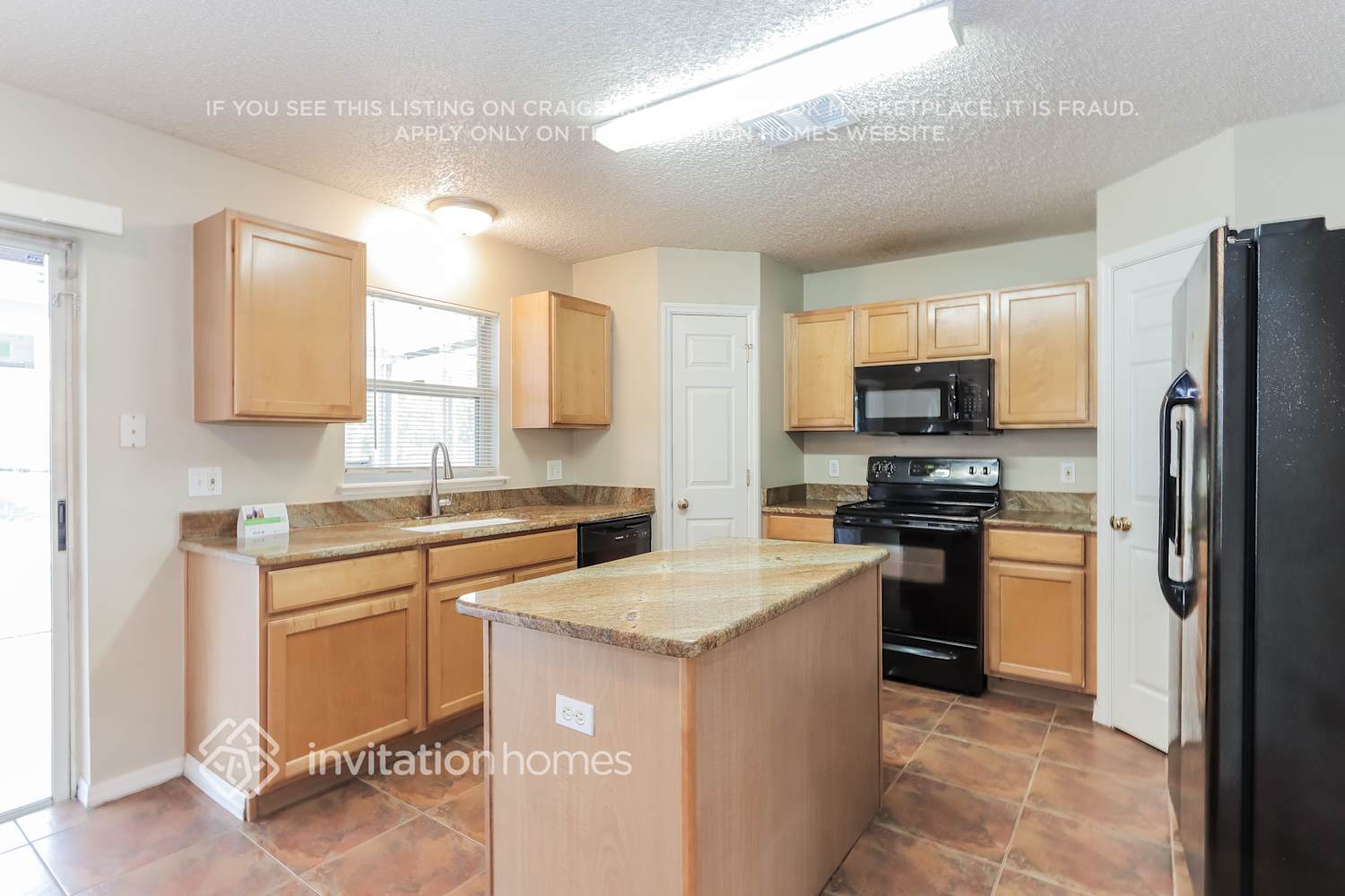 Building Photo - 24933 Ravello St