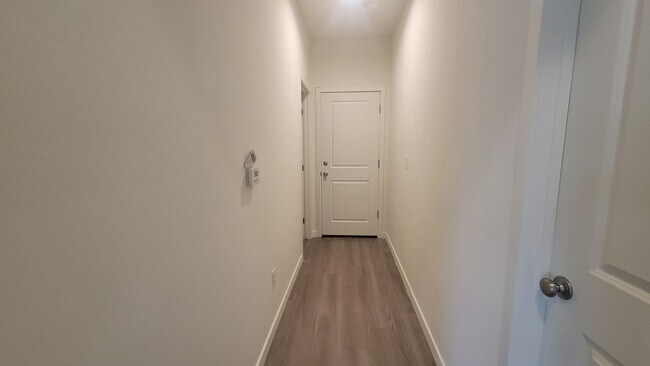 Building Photo - 6909 Elizabeth Ct