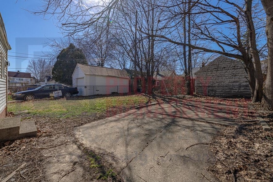 Building Photo - Cozy 3 Bed 1 Bath Single Family Home