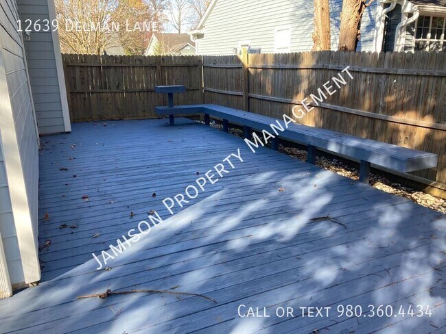 Building Photo - 12639 Delman Ln