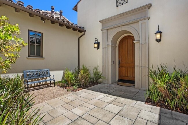 Building Photo - 10879 Equestrian Ridge Ct
