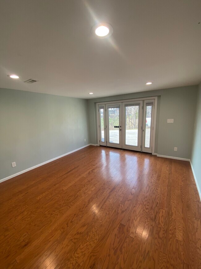 Building Photo - 9645 Loveland Madeira Rd