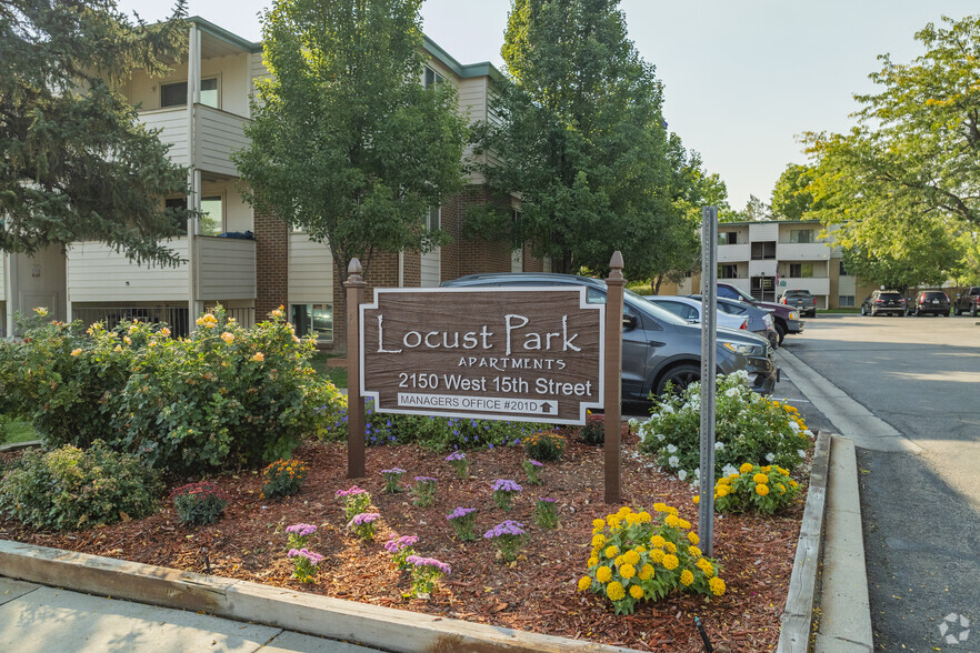 Building Photo - Locust Park Apartments