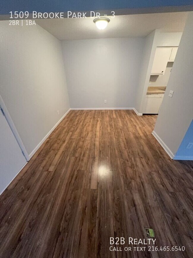 Building Photo - 1509 Brooke Park Dr