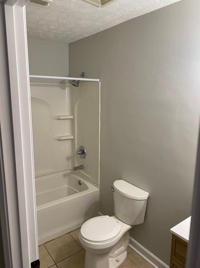 Building Photo - 61 Polk St