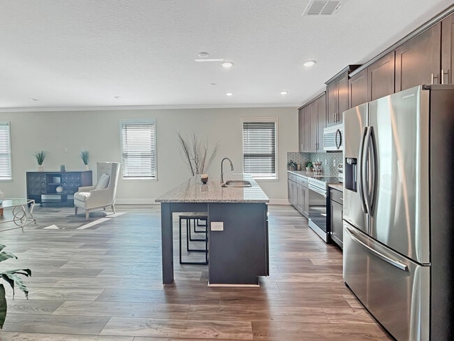 Building Photo - 9399 Serapis Wy