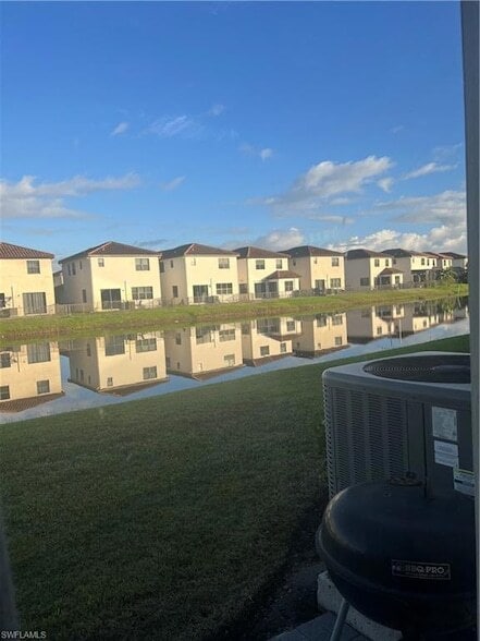 Building Photo - 5483 Cameron Dr