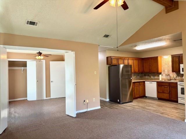 Building Photo - 49 Westwood Vlg Dr