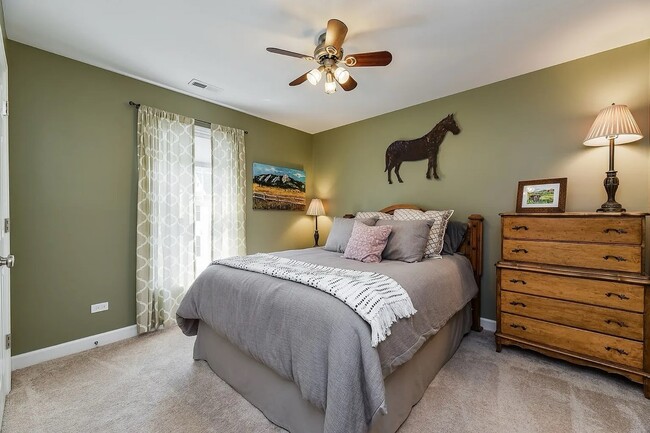 Building Photo - 415 N President St