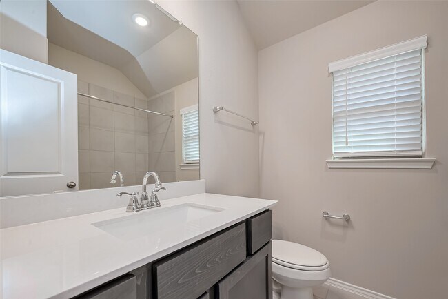 Building Photo - 31953 Retama Rnch Dr