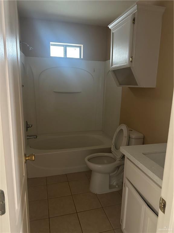 Building Photo - 10 10th St