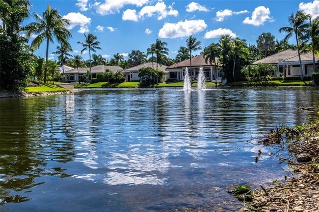 Building Photo - 11064 Canary Island Ct