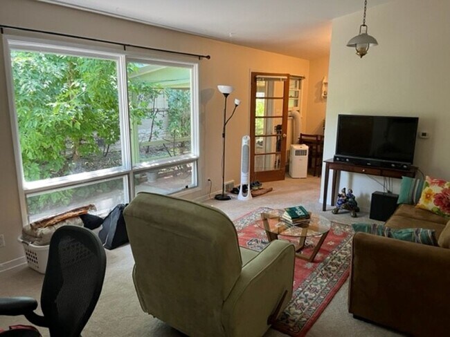 Building Photo - 1BR Apartment in West Boulder Duplex