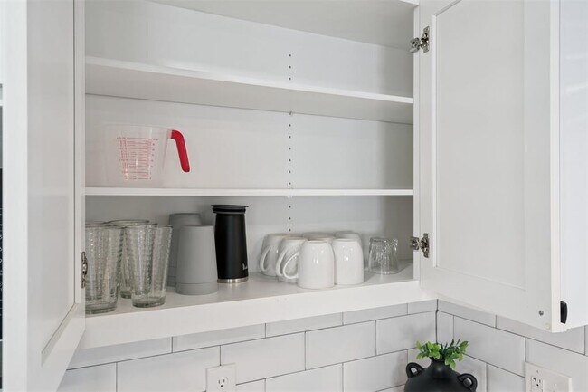 Building Photo - 4104 NW 59th St