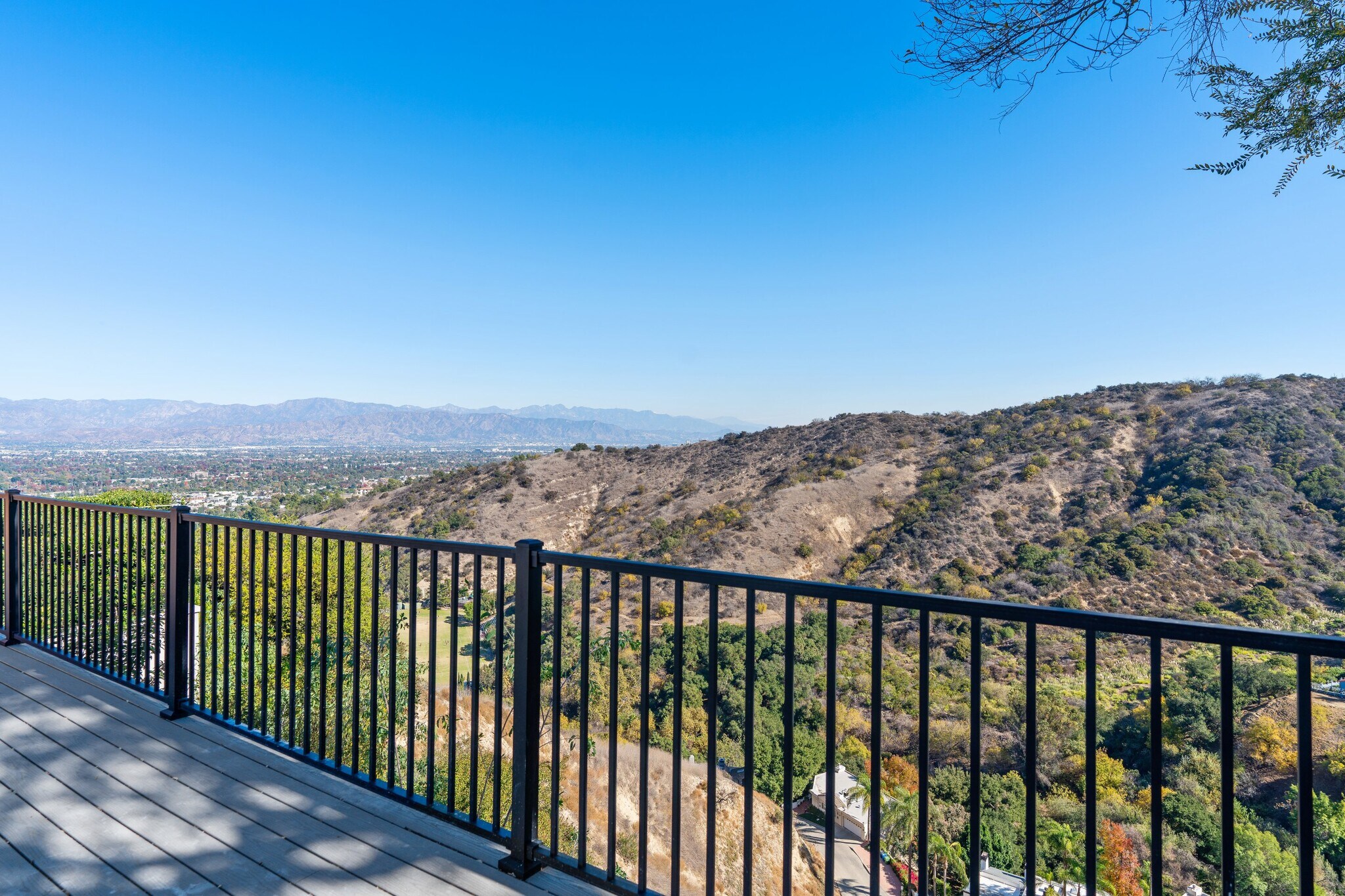 Building Photo - 3632 Beverly Ridge Dr