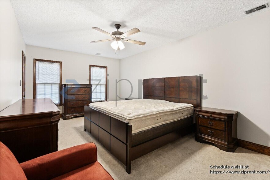 Building Photo - 9430 Nuggett Hill Pl