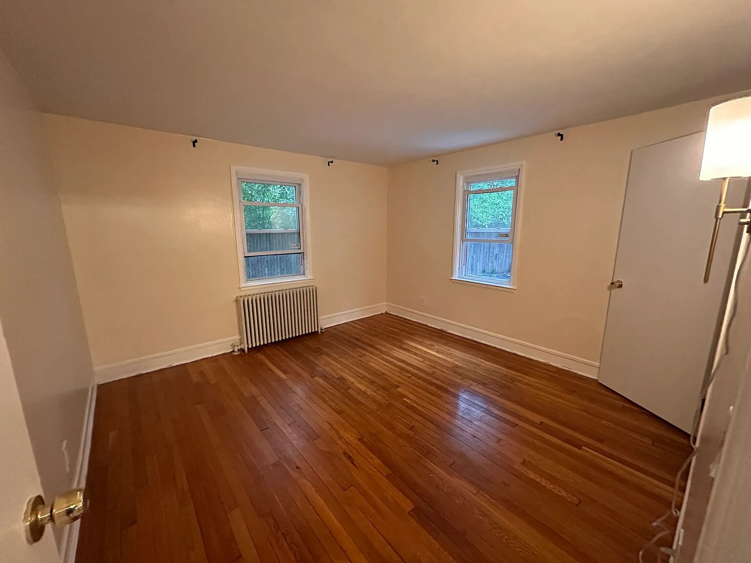 Bed 1 - 158 Edgemere Ave