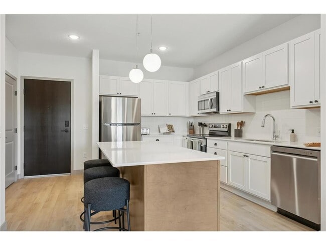 Building Photo - 7980 Rose St