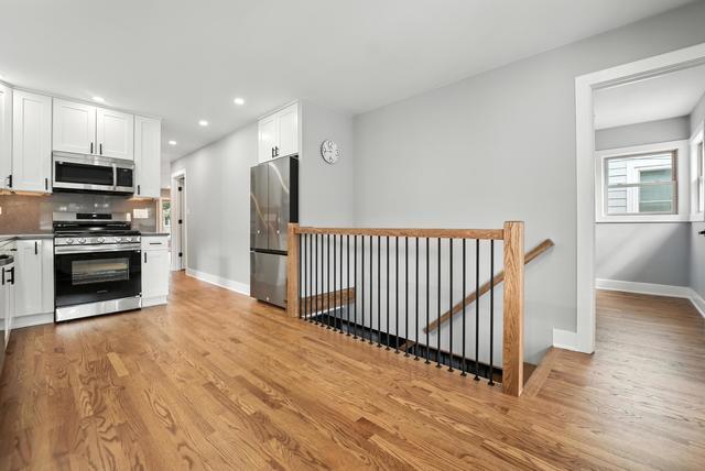 Building Photo - 7441 N Oriole Ave