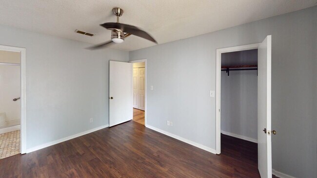Building Photo - Beautiful 3-Bedroom Home in a Quiet Neighborhood – Great Value & Location!