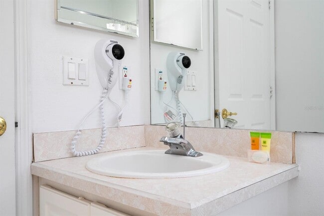 Building Photo - 4669 Prairie Point Blvd