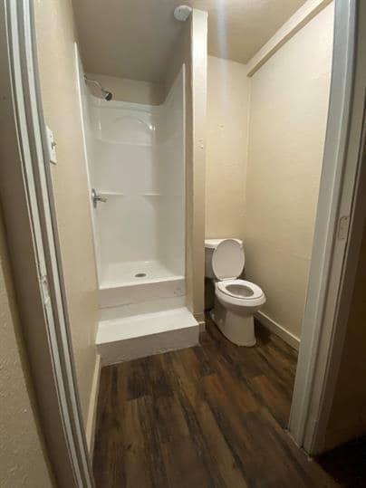 Building Photo - 514 Ruddy St