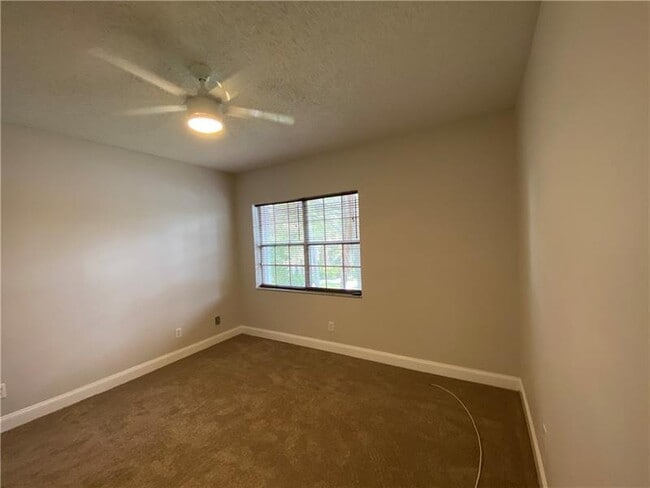 Building Photo - 16045 Emerald Cove Rd