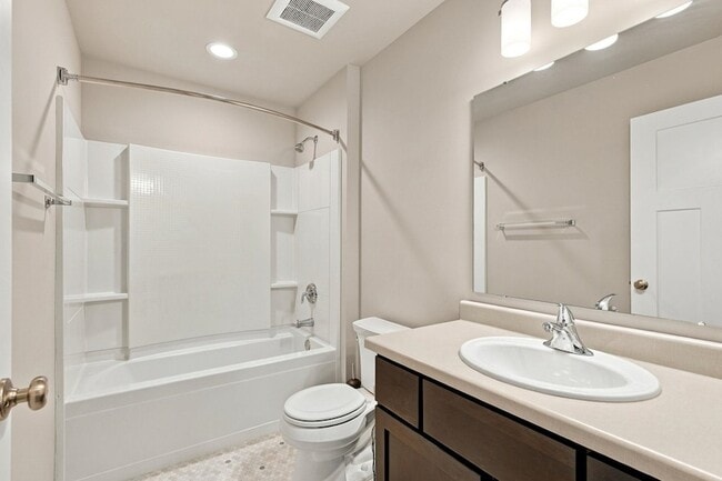 Building Photo - 6158 Driscoll Dr