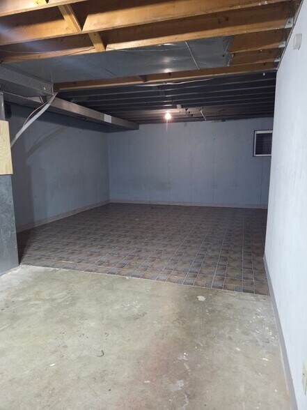 Building Photo - 2915 W 81st Ave