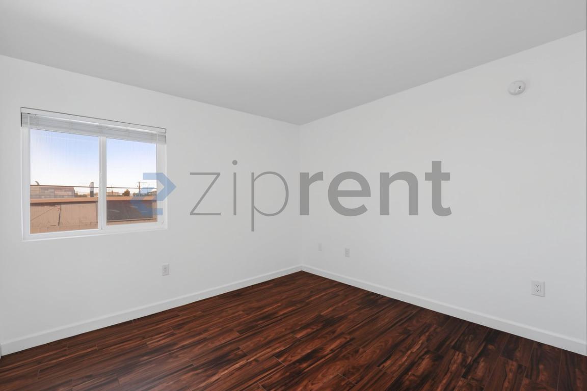 Building Photo - Unit B228